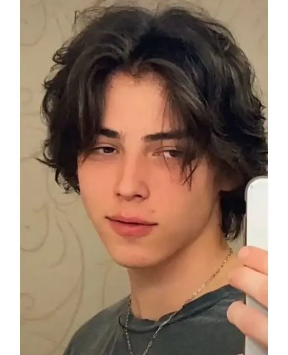 Corte Wolf Ondulado para Hombres